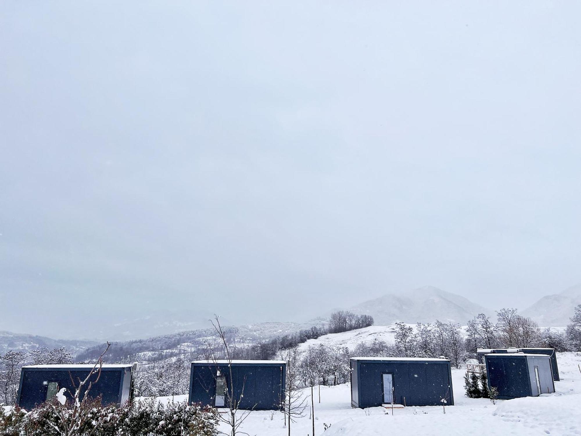 Flandra Glamping Hotel Corbeni Buitenkant foto