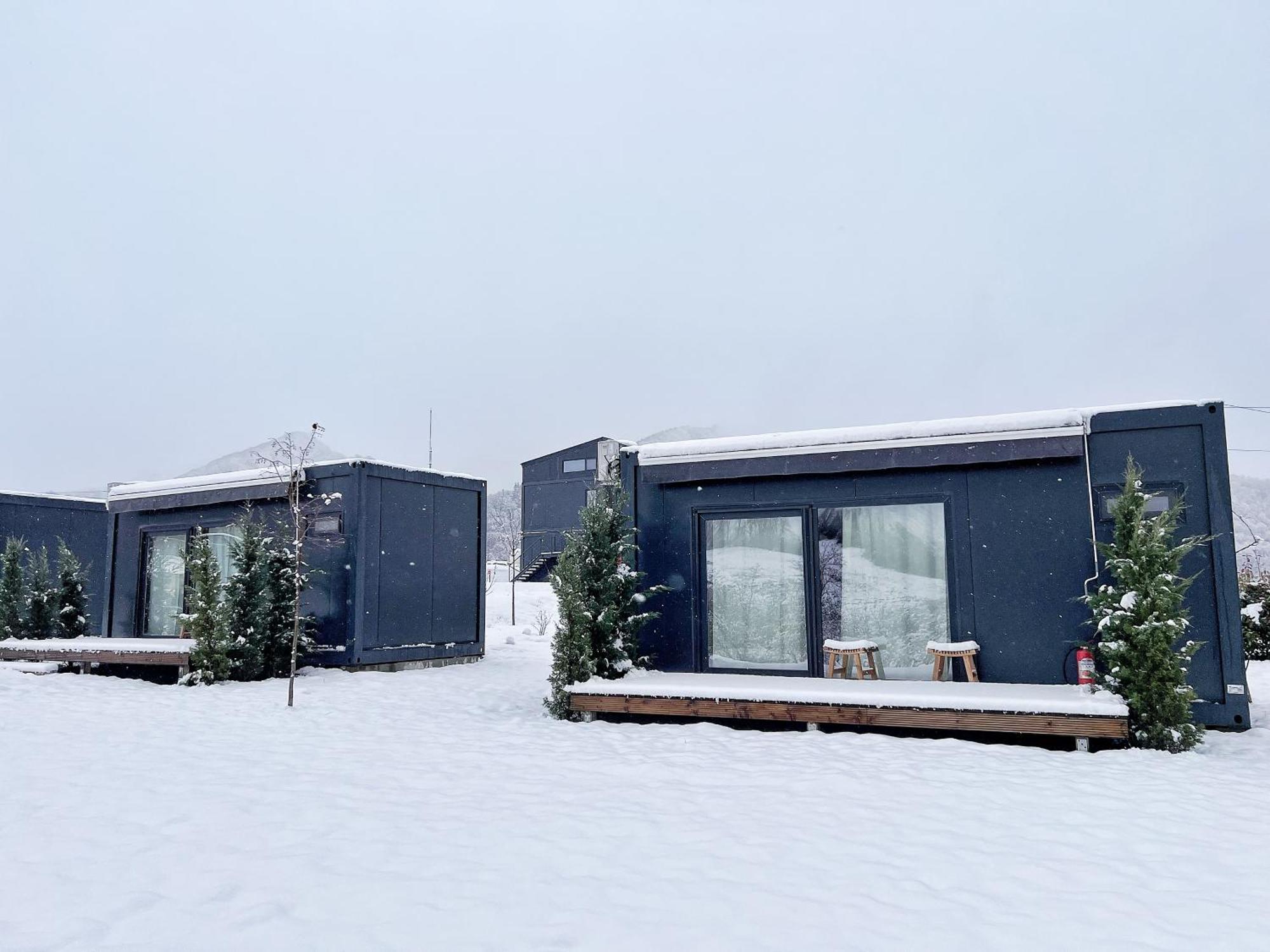 Flandra Glamping Hotel Corbeni Buitenkant foto