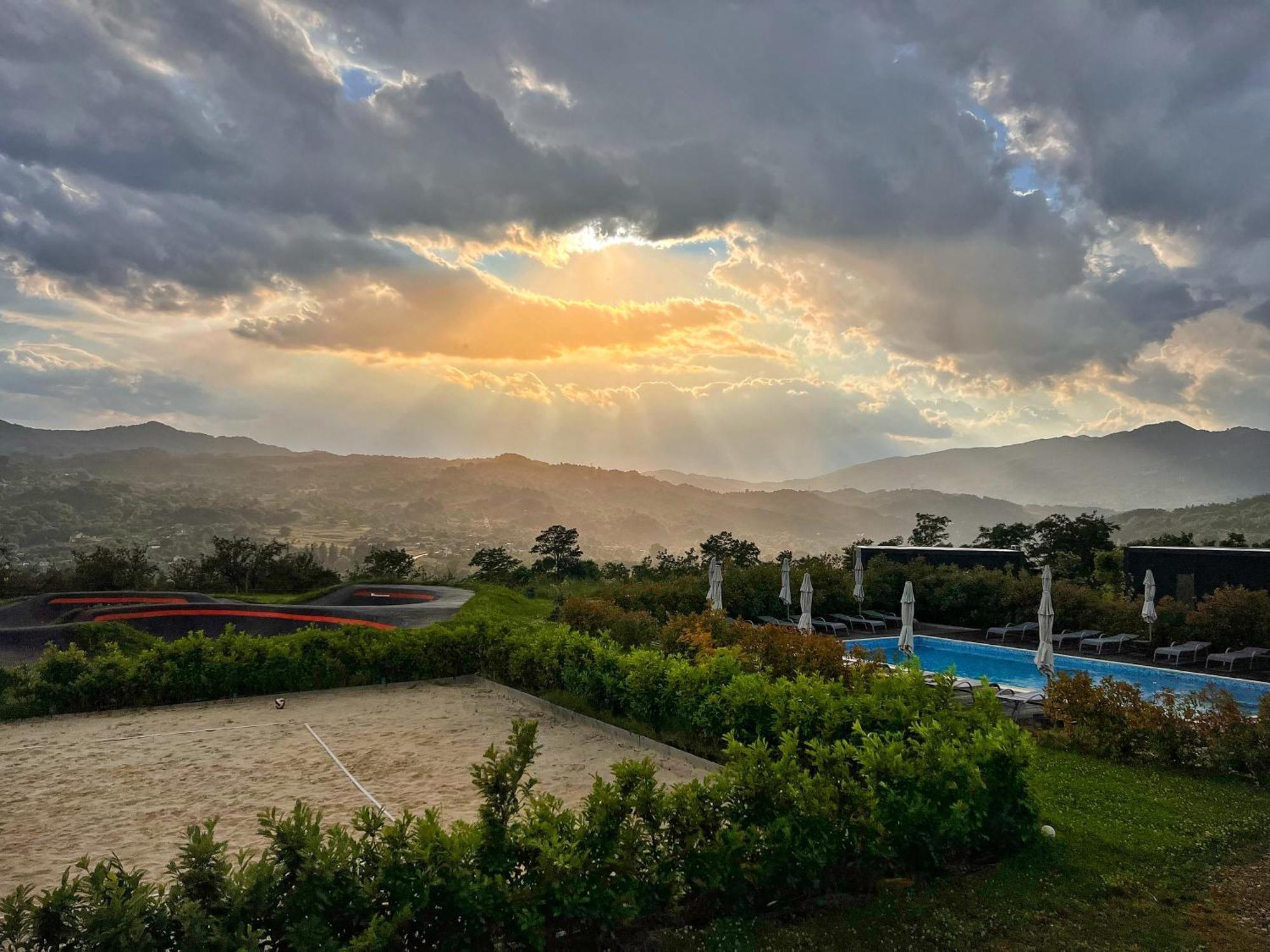 Flandra Glamping Hotel Corbeni Buitenkant foto