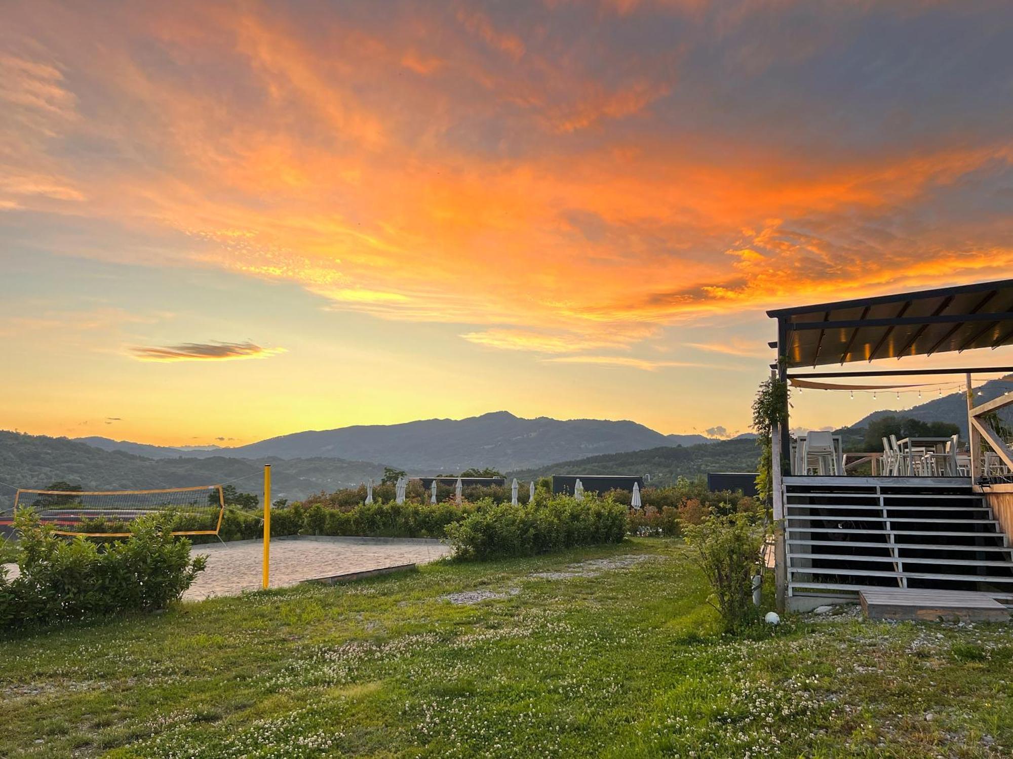 Flandra Glamping Hotel Corbeni Buitenkant foto